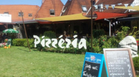 Komáromy Pizzéria Strand